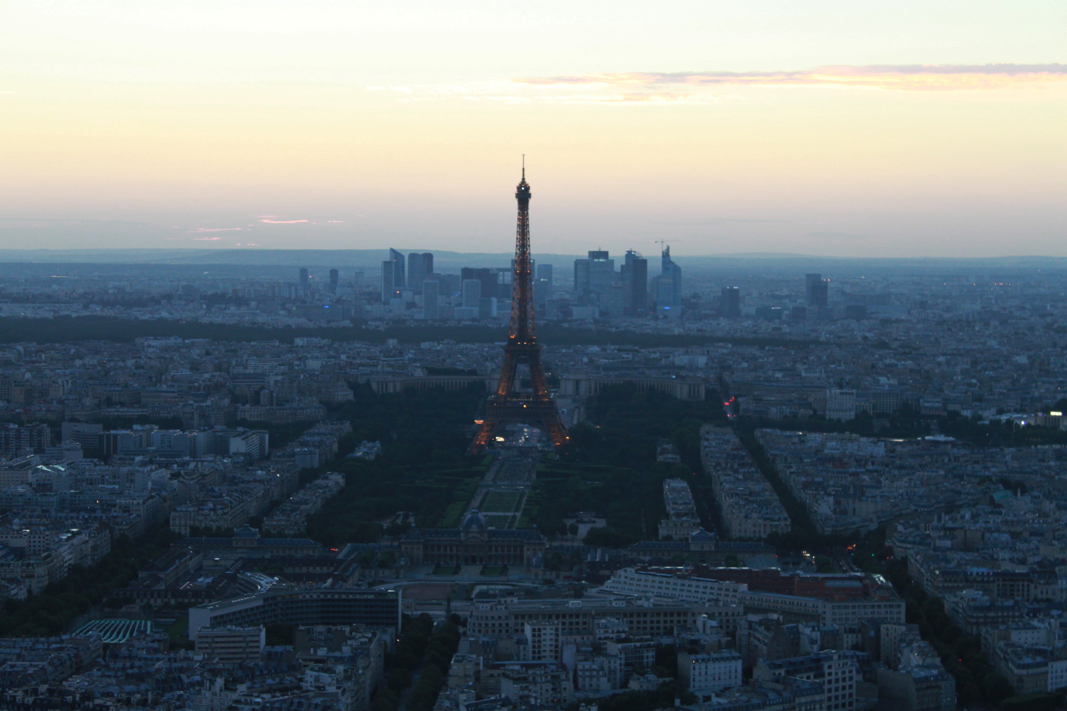 files/paris-twilight.jpg